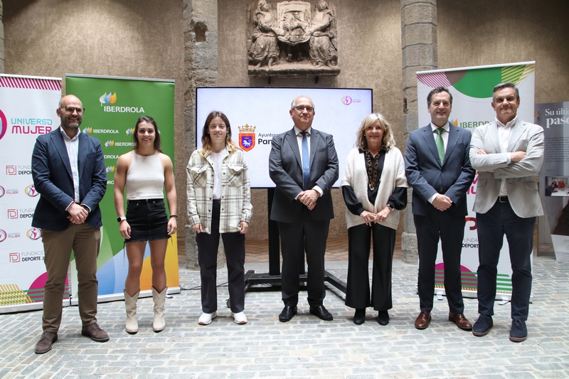 Presentaci&oacute;n &quot;Tour Universo Mujer&quot; en Pamplona.